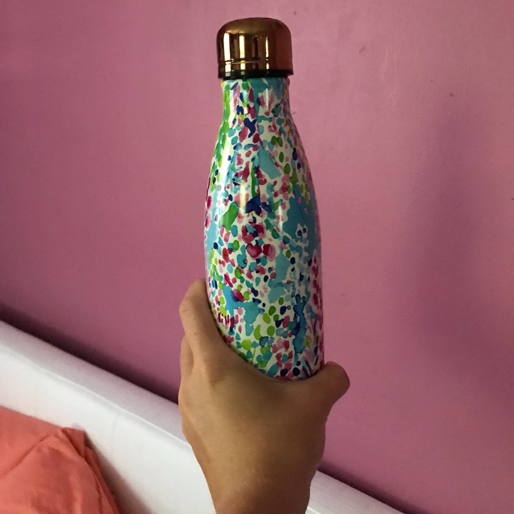 Lilly Pulitzer Swell bottle